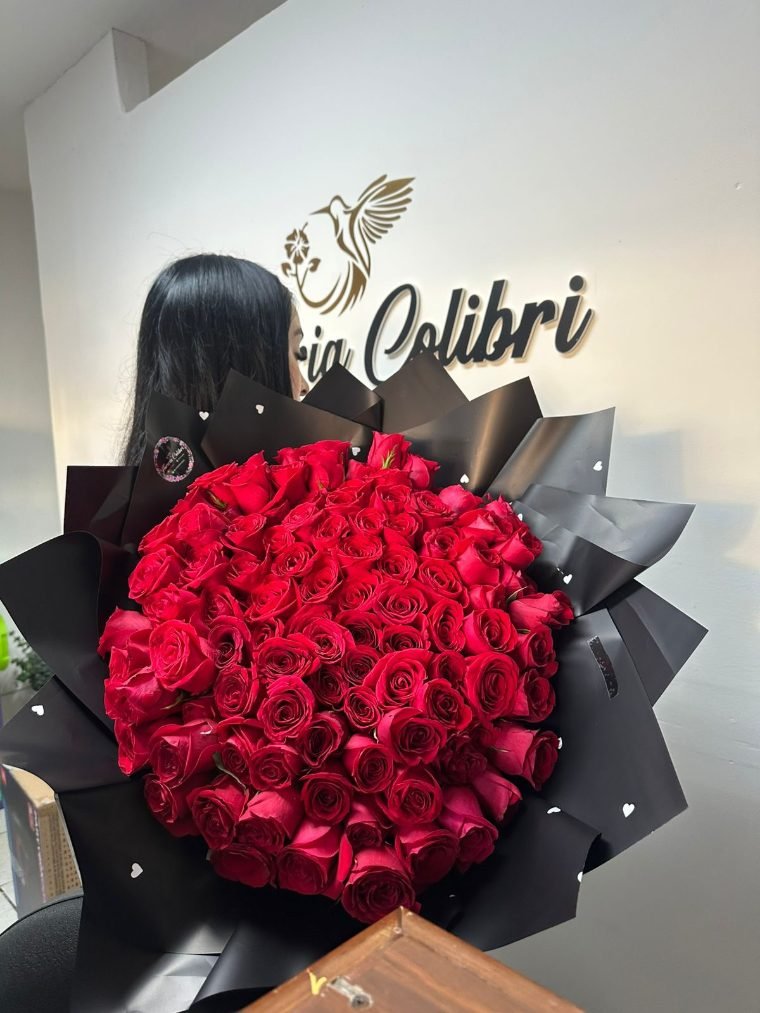 Ramo de 100 rosas rojas