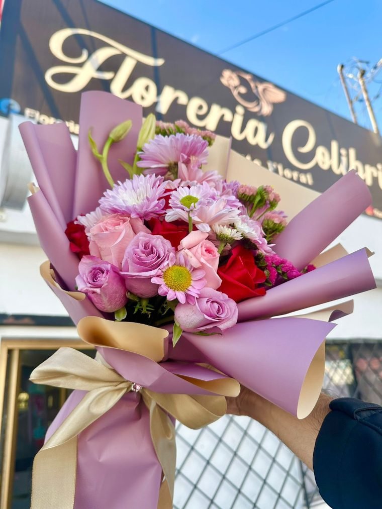 Ramo mixto de flores de temporada